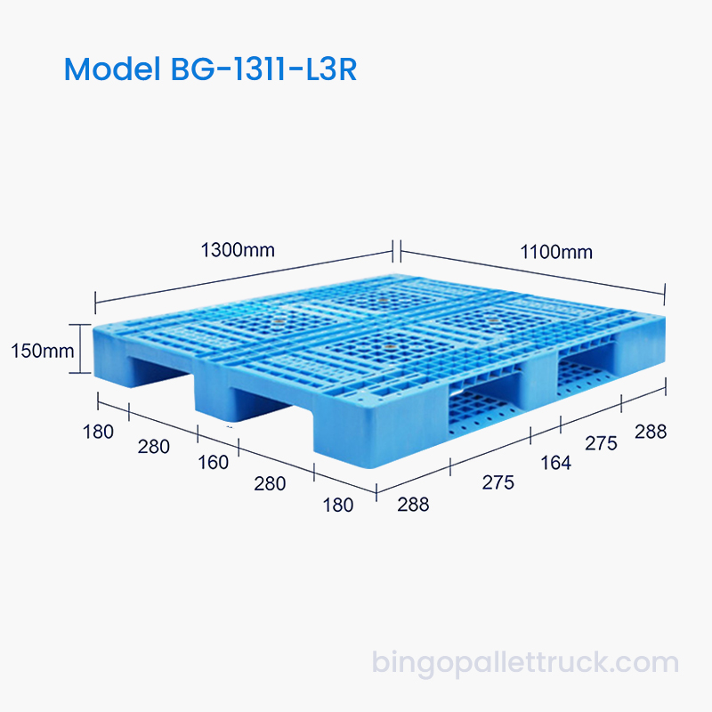 1300×1100 mm HDPE plastična paleta s 3 vodilice